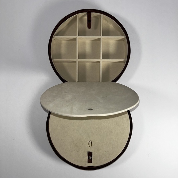 Other - PreZerve Traveling Leather Look  Zip Up Jewelry Case, Multi‎ Sections, Hard Case